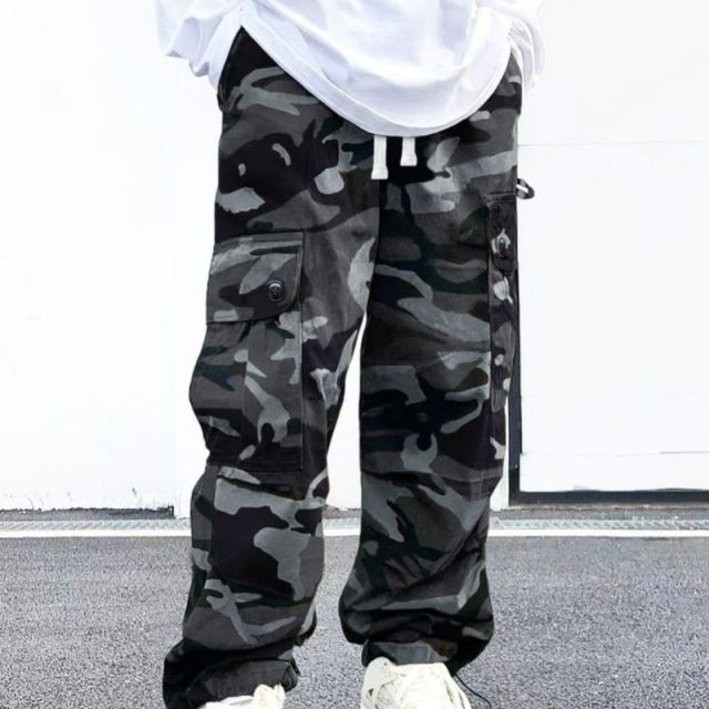 Men's Loose Fit Camo Cargo Pant