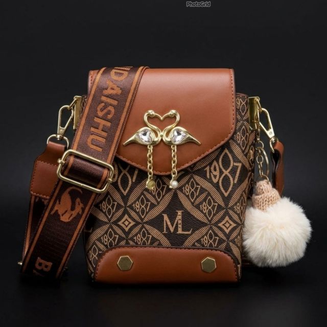 Brown Swan‑Heart Crossbody Bag