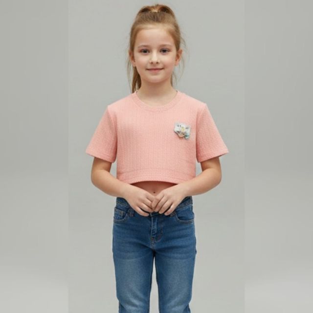 A GIRL CROP TOP